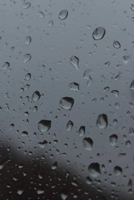дождь на стекле капли по стеклу дождь капли разводы на стекле Stock-Foto |  Adobe Stock