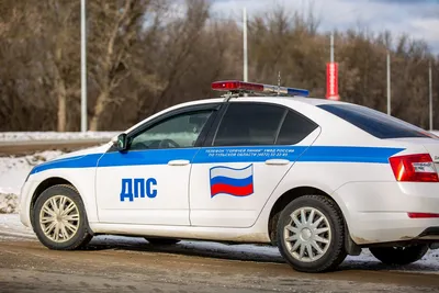 Russian Federation. Saint-Petersburg. Summer, August. A police car provides  security in the city center, on Nevsky Prospekt Stock Photo - Alamy