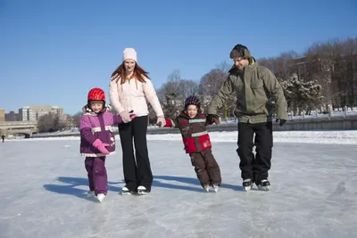 Как научить ребенка кататься на коньках - YouTube