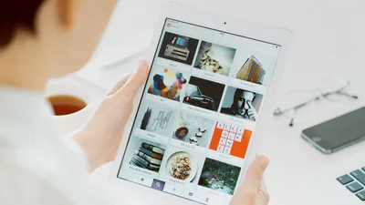 логотип Pinterest с уведомлением 99 на синем фоне Редакционное Стоковое  Изображение - иллюстрации насчитывающей красно, икона: 248431854