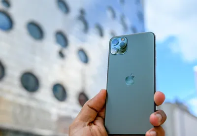 iPhone 11 review: an iPhone XR with a better camera | iPhone | The Guardian