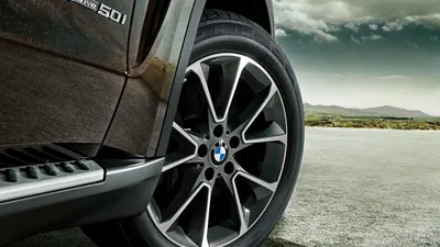 BMW X5 M Competition 2024. Обои для рабочего стола. 1920x1080