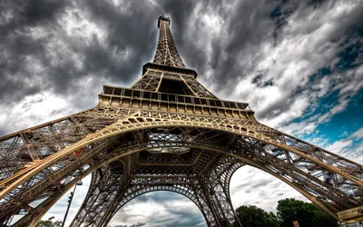 Обои на рабочий стол Эйфелева башня, на закате вид с воды, Париж, Франция /  Eiffel tower, Paris, France, обои для рабочего стола, скачать обои, обои  бесплатно