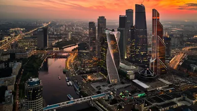 Вечерний Москва-Сити: обои, фото, картинки на рабочий стол в высоком  разрешении