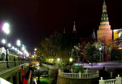 Обои на рабочий стол Ночная Москва, Россия / Moscow, Russia отражается в  водах реки, обои для рабочего стола, скачать обои, обои бесплатно