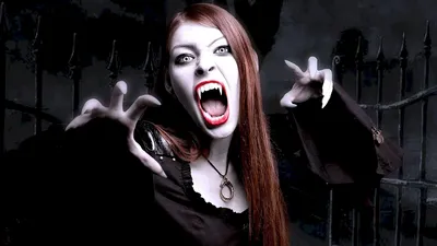 Скачать обои Задумчивая девушка вампир на рабочий стол из раздела картинок  Вампиры