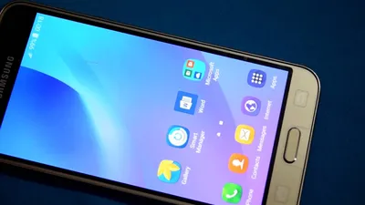 Купить защитное стекло на Samsung J3 2017 золотистое 3D с доставкой