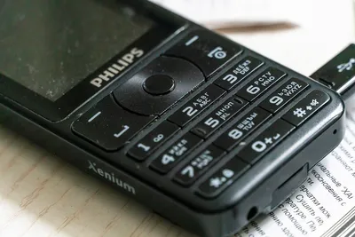 Мобильный телефон Philips Xenium E2101, синий - купить по выгодной цене в  интернет-магазине OZON (771876714)