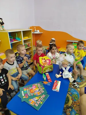 Нейросеть Сбера Kandinsky 2.2 показала, каким видят 1 сентября в Ставрополе  дети, родители и учителя