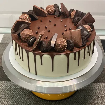 А вы уже придумали как порадовать своих любимых мужчин на 7 мая? Предзаказ  десертов и тортов по ссылке в профиле Бенто торт… | Instagram