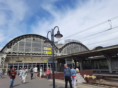 На железнодорожном вокзале в Нарве откроется точка книгообмена |  Ида-Вирумаа | ERR