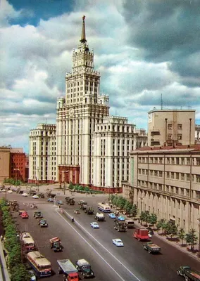 File:Символ России на воротах Эрмитажа.jpg - Wikimedia Commons