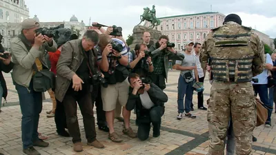 Памятник-скульптурная композиция «Проводы на фронт» | Туризм в Якутии