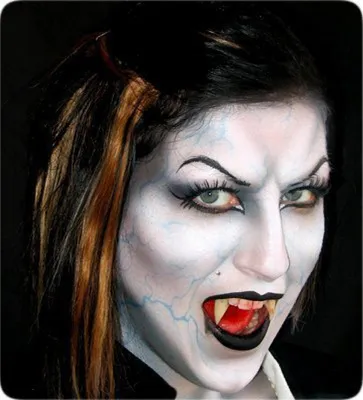 Вампир на хеллоуин» — создано в Шедевруме