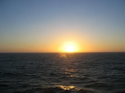 Восход солнца на море Stock Photo | Adobe Stock
