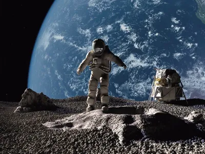 Фотообои Космонавт на луне на стену. Купить фотообои Космонавт на луне в  интернет-магазине WallArt