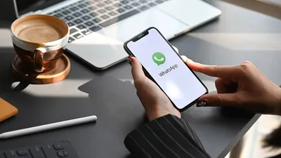 Как поставить картинку на аватарку в WhatsApp?