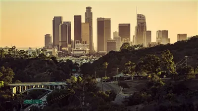 Обои Города Лос-Анджелес (США), обои для рабочего стола, фотографии города,  лос-анджелес , сша, магазины, пальмы, улица Обои для рабочего стола,  скачать обои картинки заставки на рабочий стол.