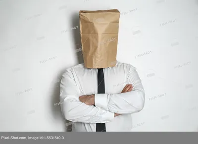 Житель Запорожской области надел на голову вместо маски пакет (ВИДЕО):  читать на Golos.ua