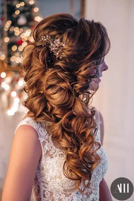 Свадебные прически 2022 года: ТОП-15 модных и самых красивых причесок на  короткие, средние и длинные волосы (130 фото)