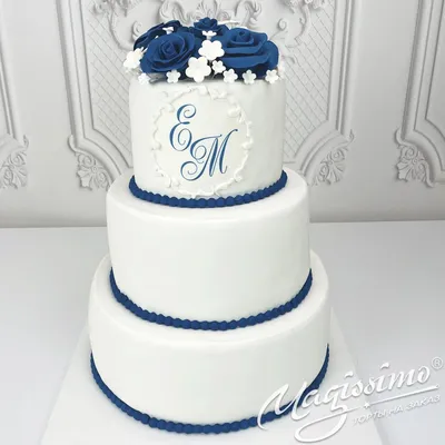 Белый свадебный торт с цветами/013 – купить с доставкой в Москве • Teabakery