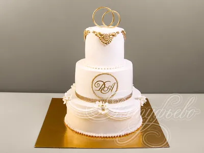 Многоярусный торт на свадьбу с доставкой по Томску