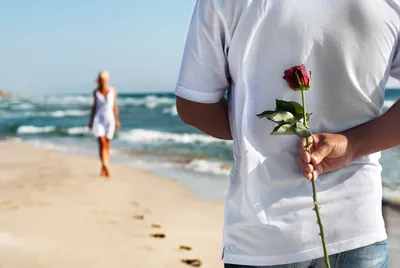 Картина влюбленной пары на берегу моря в интернет-магазине Ярмарка Мастеров  по цене 4950 ₽ – RDFT8BY | Картины, Ижевск - доставка по России