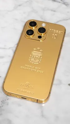 Мобильное золото. Чем примечателен кастомный iPhone 15 Pro за ₽5 млн | РБК  Life